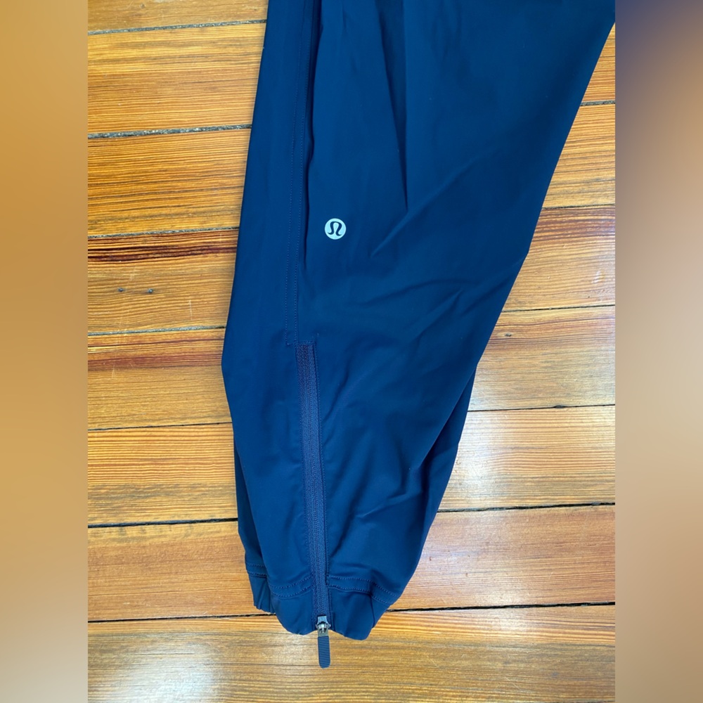 Lululemon Adapted State High Rise Jogger Full Length Size 10 Navy - Picture 3 of 11